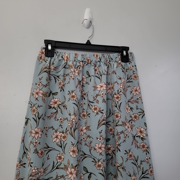 Love & Piece,Disty Floral  One Tiered  Skirt - Picture 3 of 7